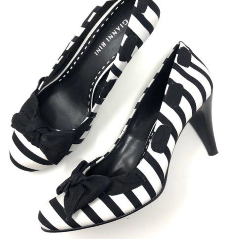 Gianni Bini Betsy Black & White Stripped Bow 3”Heels, Size 8.5